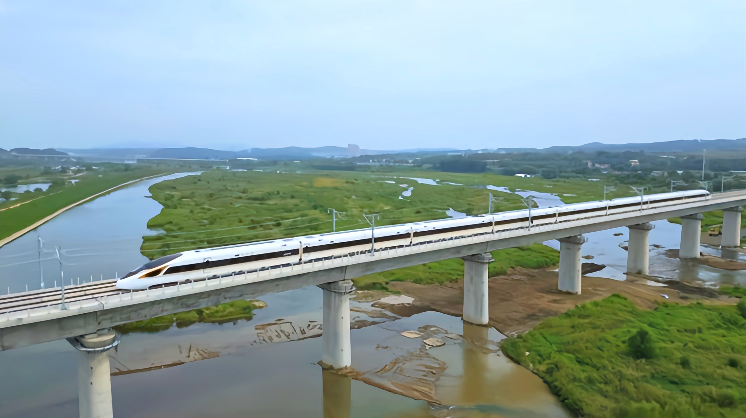 沈白高铁首月发送旅客超 66 万：闭环激活东北振兴新引擎